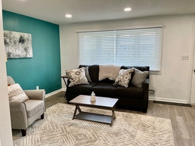 181 Beauchamp Ter, Chicopee MA 01020-2574 exterior