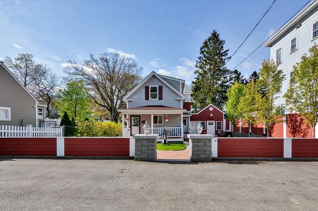 30 Lynn St, Lawrence MA 01843-2808 exterior