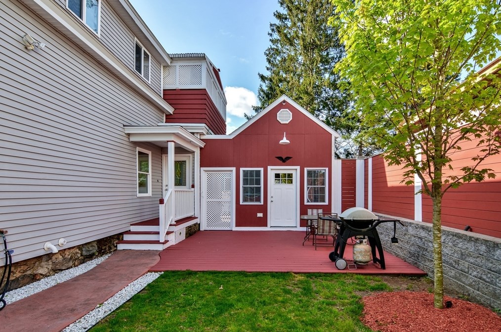 30 Lynn St, Lawrence MA 01843-2808 exterior