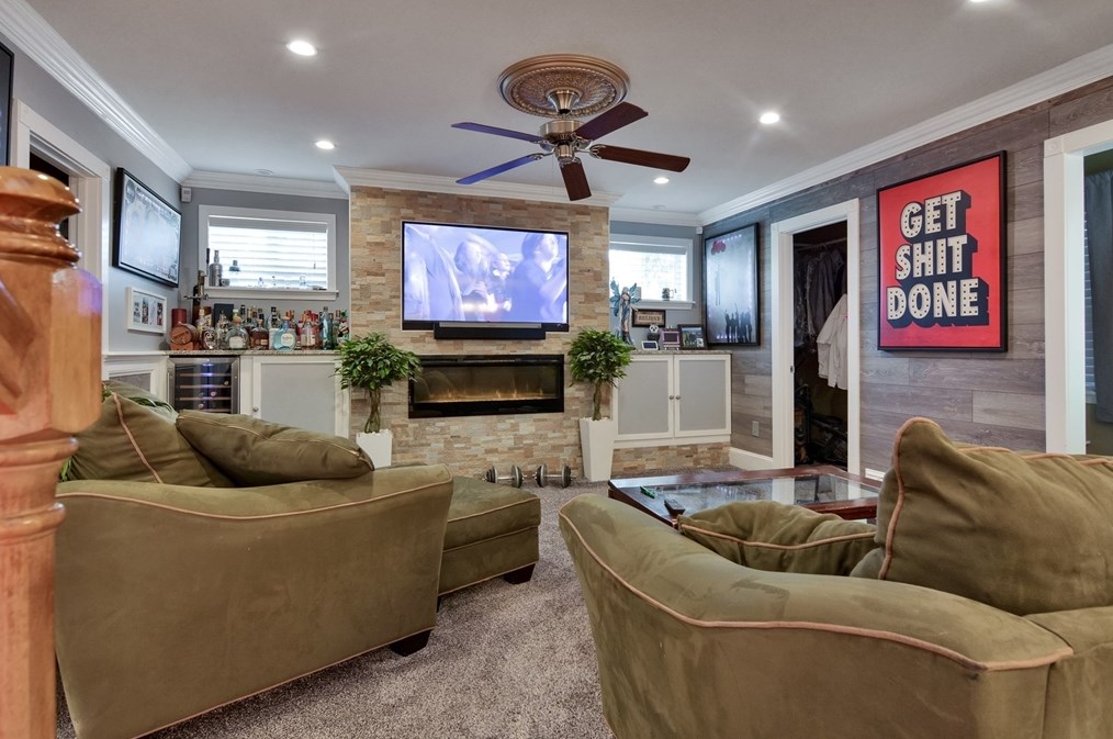 30 Lynn St, Lawrence MA 01843-2808 exterior