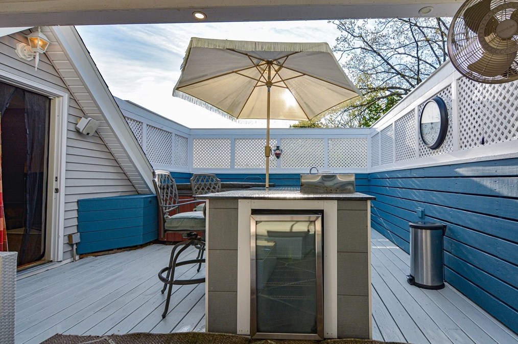 30 Lynn St, Lawrence MA 01843-2808 exterior