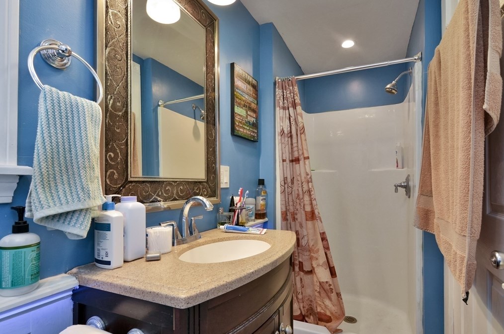 30 Lynn St, Lawrence MA 01843-2808 exterior