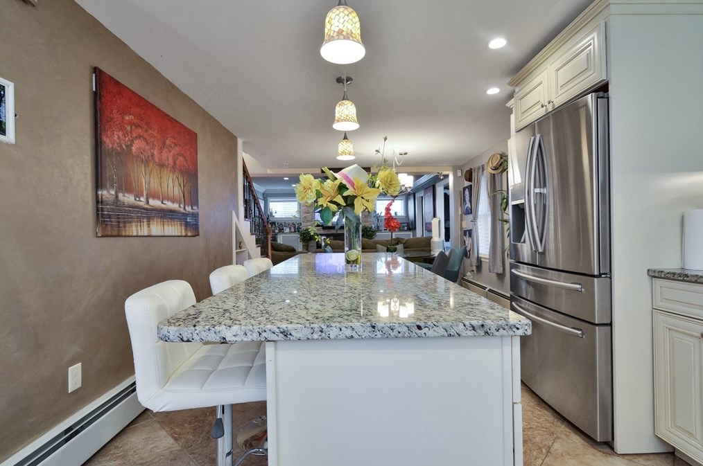 30 Lynn St, Lawrence MA 01843-2808 exterior