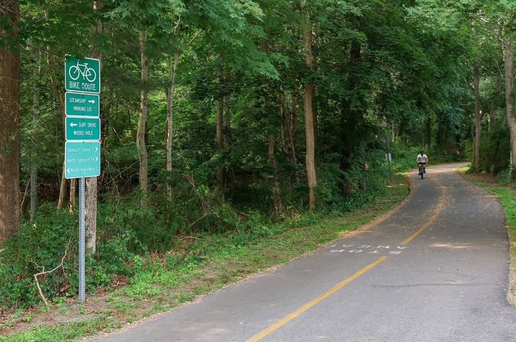 51 Carlson Ln, Falmouth MA  02540-2500 exterior