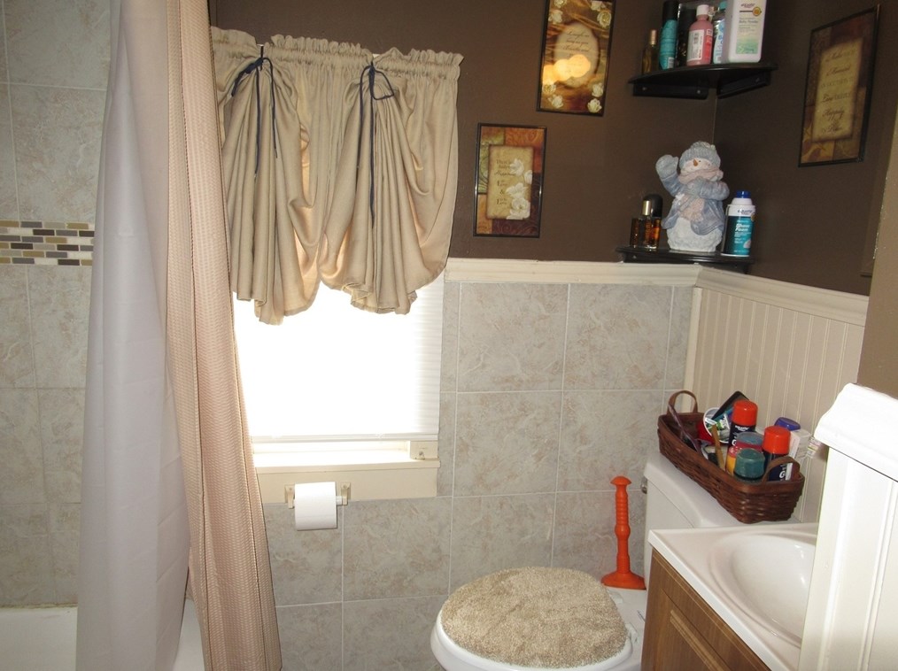 266 Palmer Rd, Monson MA  01057-9517 exterior