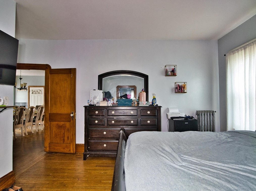 1 Stapleton St, New Bedford MA  02744-1111 exterior