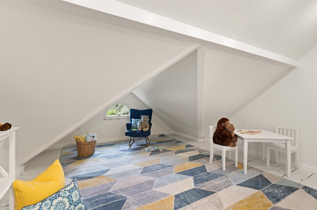 342 Bullard St, Holden MA 01520-2128 exterior