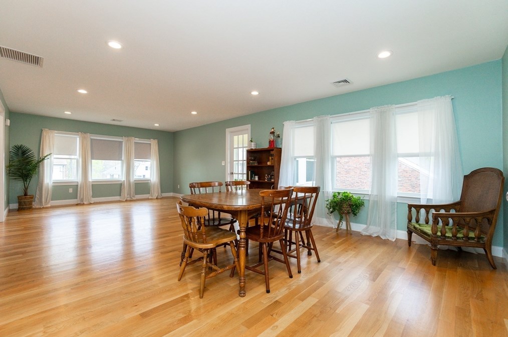 20 Janet Rd, Quincy MA 02170-3906 exterior