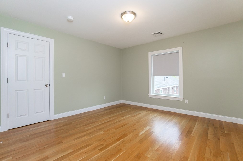 20 Janet Rd, Quincy MA 02170-3906 exterior