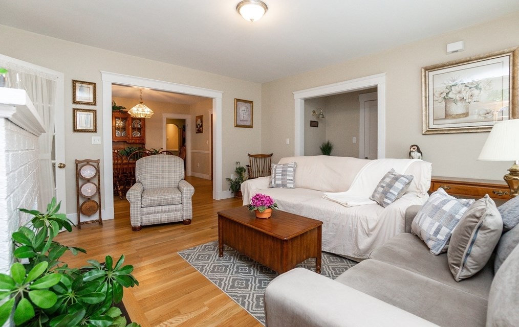 20 Janet Rd, Quincy MA 02170-3906 exterior