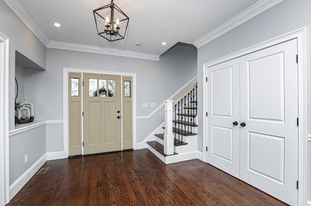 113 Hunnewell St, Needham MA 02494-1809 exterior