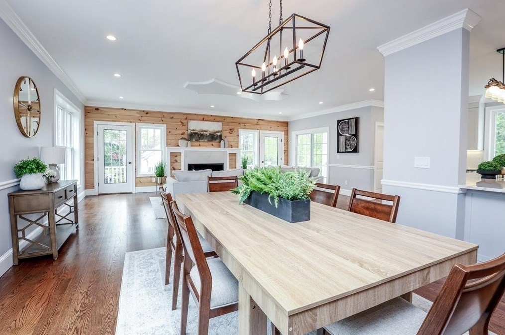 113 Hunnewell St, Needham MA 02494-1809 exterior