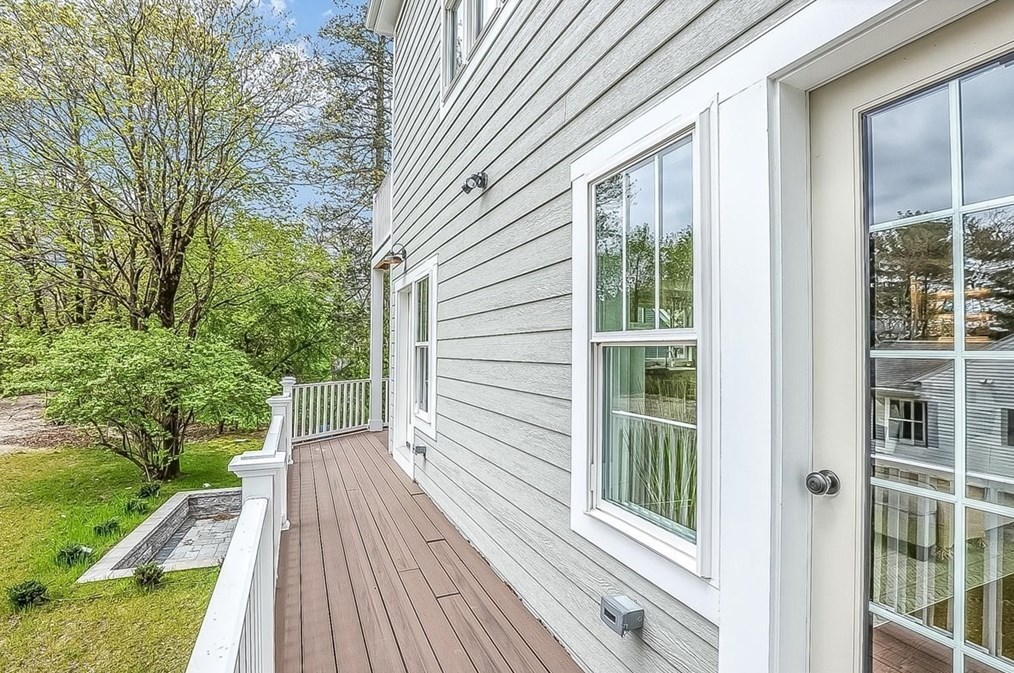 113 Hunnewell St, Needham MA 02494-1809 exterior