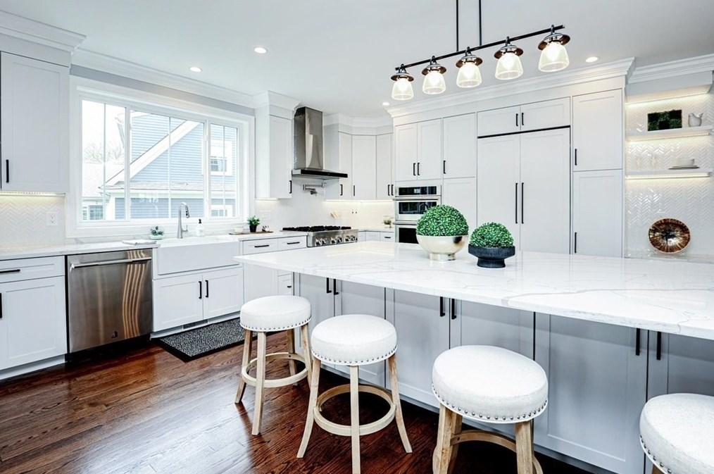 113 Hunnewell St, Needham MA 02494-1809 exterior