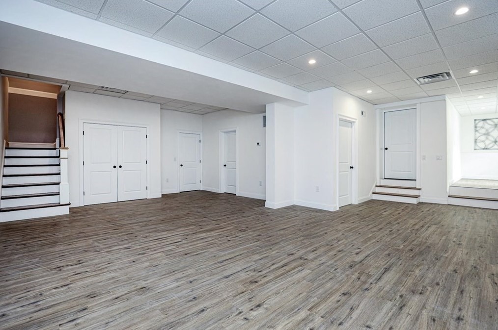 113 Hunnewell St, Needham MA 02494-1809 exterior