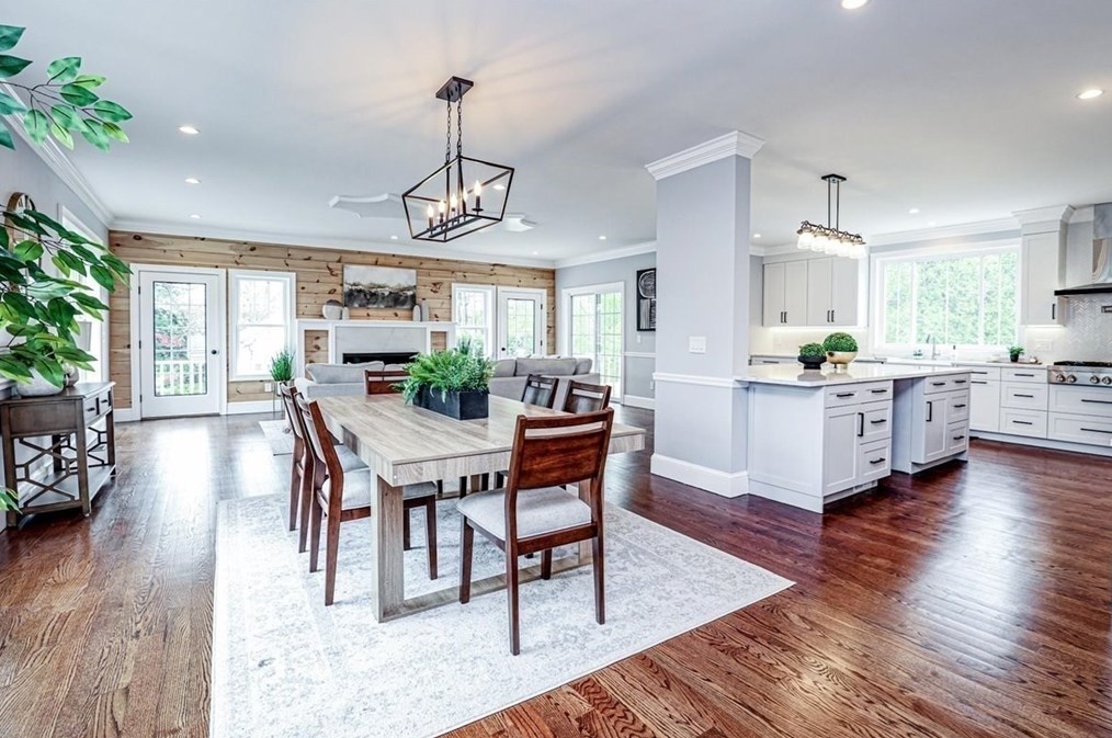 113 Hunnewell St, Needham MA 02494-1809 exterior