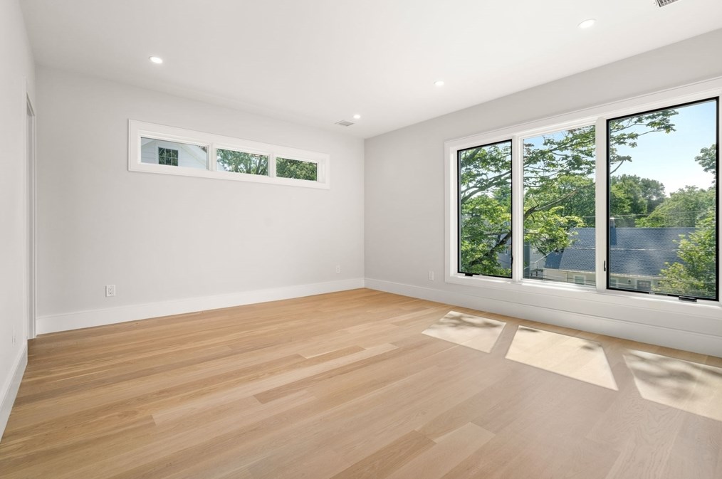 239 Jackson St, Newton MA 02459-2523 exterior