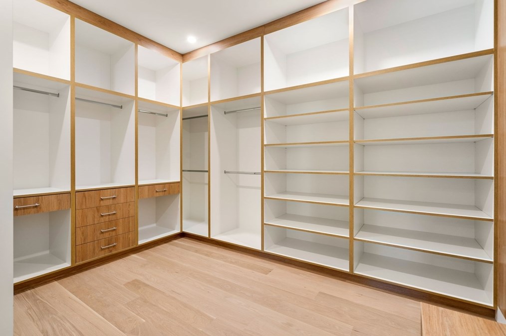 239 Jackson St, Newton MA 02459-2523 exterior