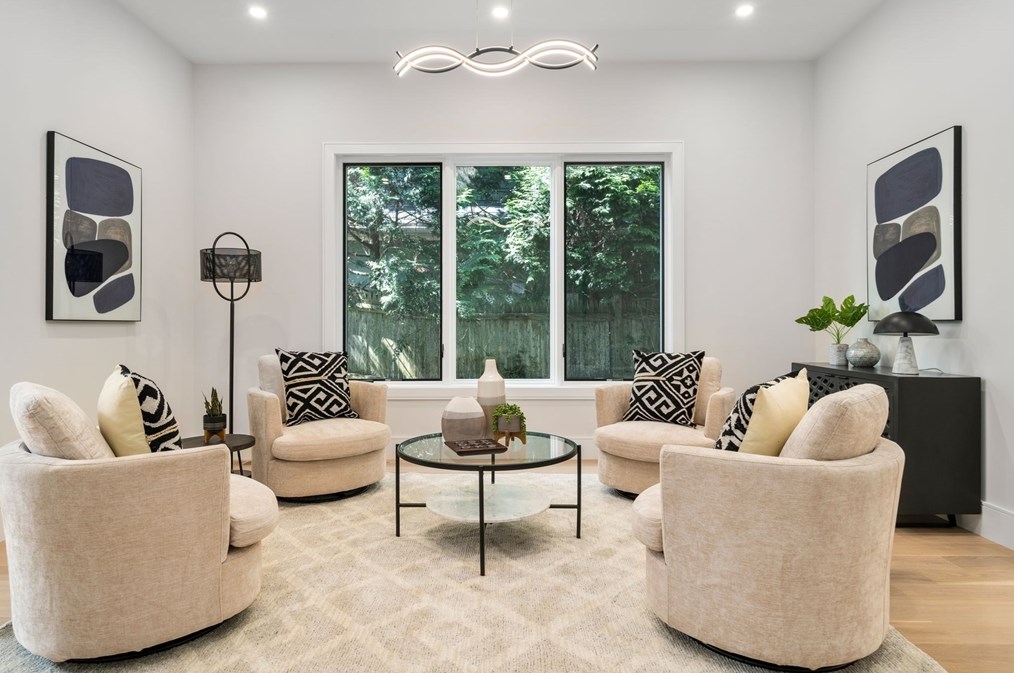 239 Jackson St, Newton MA 02459-2523 exterior