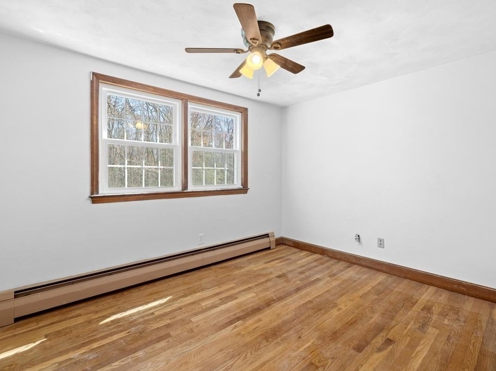 500 St, West Bridgewater MA 02379-1833 exterior