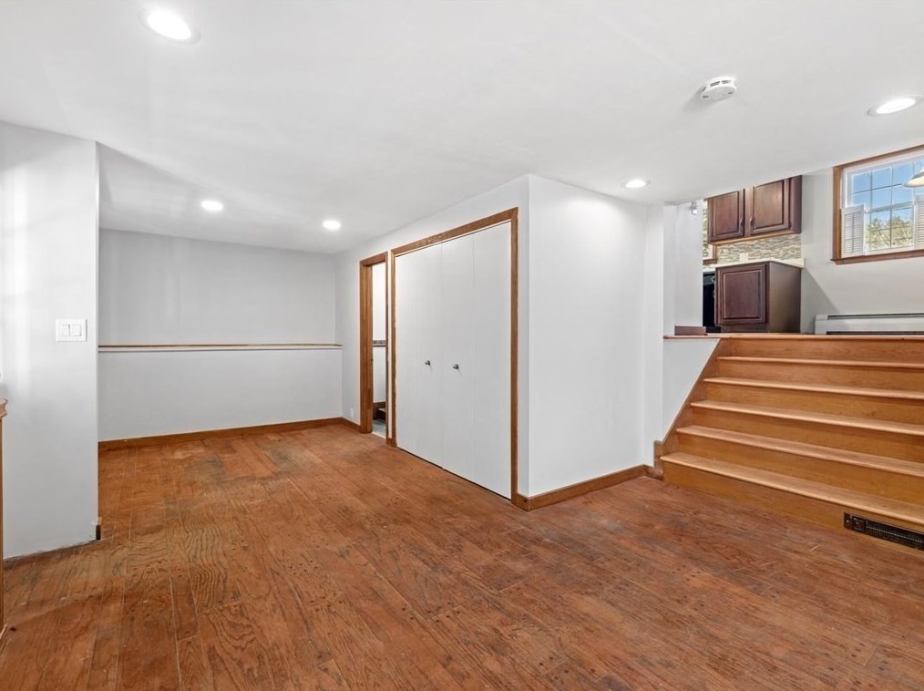 500 St, West Bridgewater MA 02379-1833 exterior