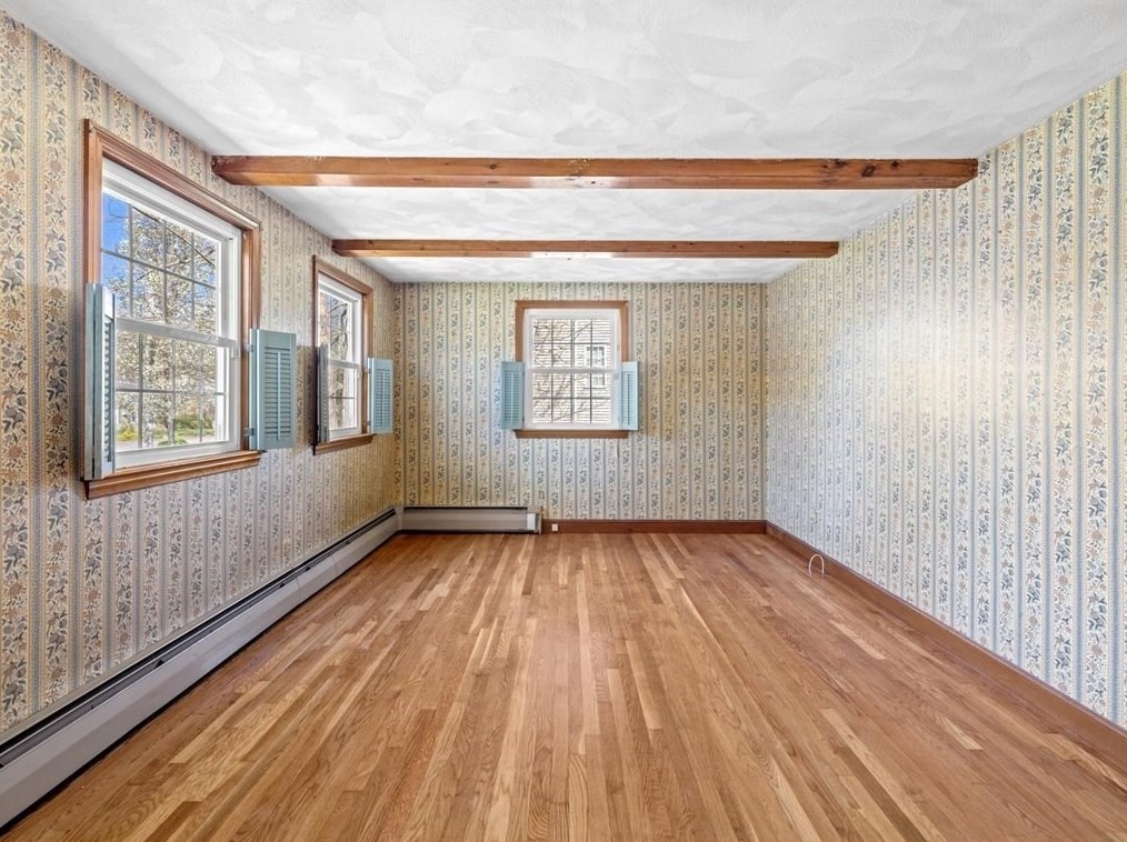 500 St, West Bridgewater MA 02379-1833 exterior