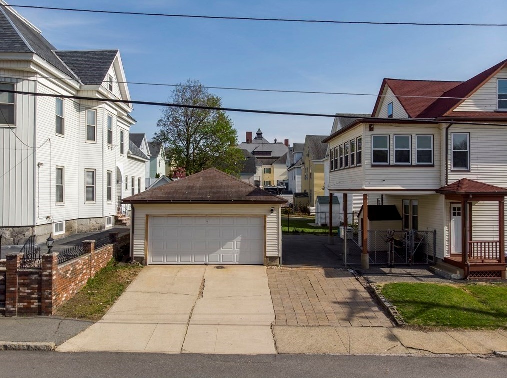 416 High St, Lowell MA 01852-3614 exterior