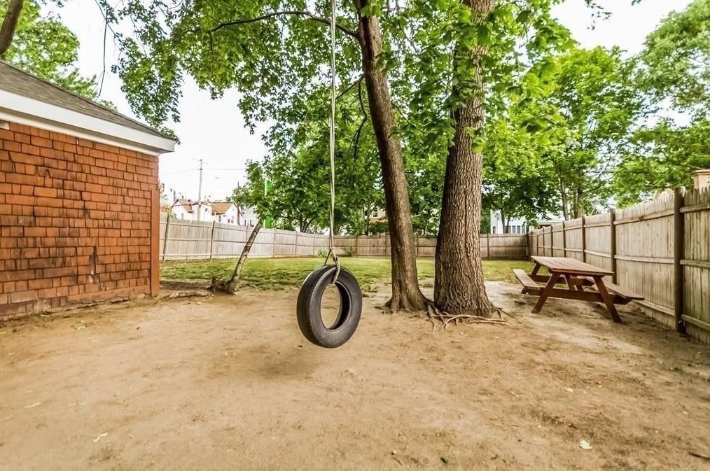 74 Magoun Ave, Medford MA  02155-4854 exterior