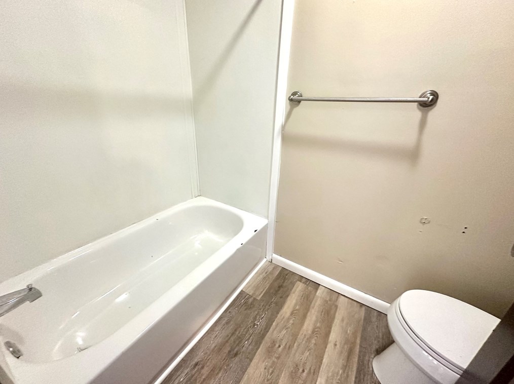 1060 Chicopee St, Chicopee MA 01013-2994 exterior