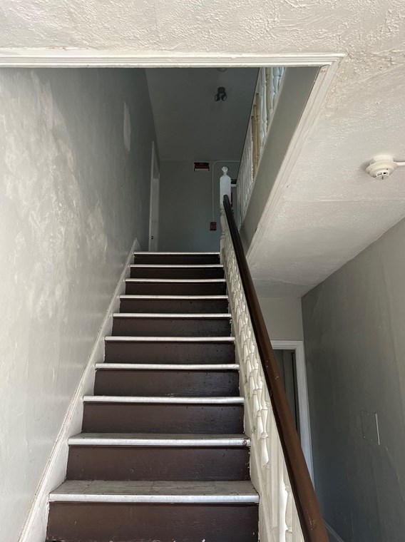 1060 Chicopee St, Chicopee MA 01013-2994 exterior