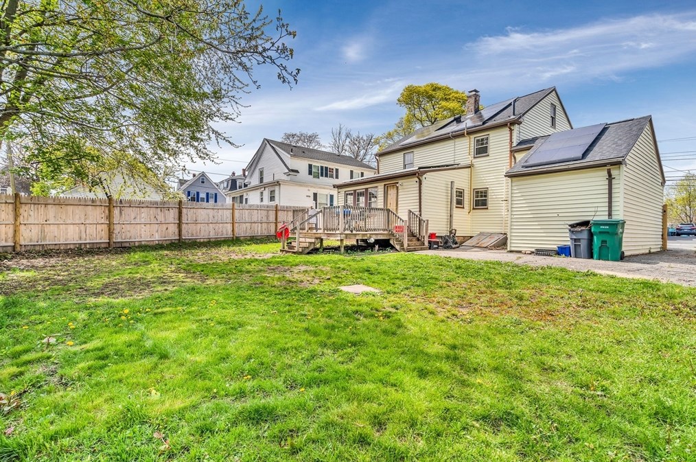 16 Howard St, Lynn MA  01902-3008 exterior