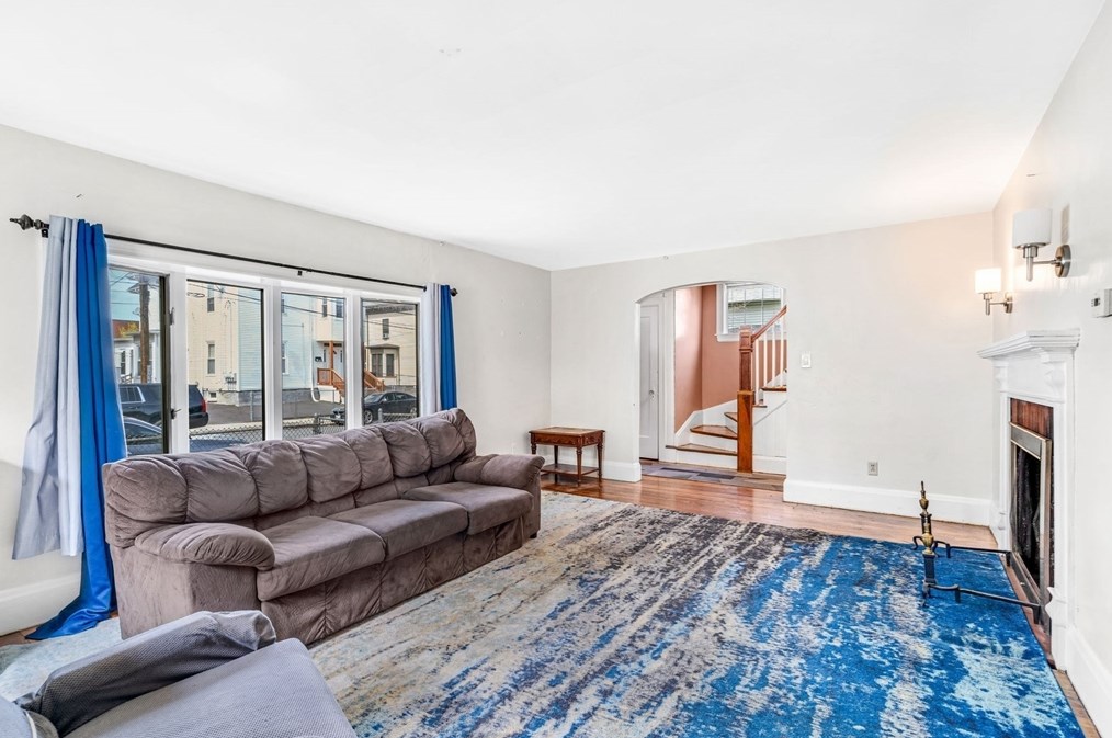 16 Howard St, Lynn MA  01902-3008 exterior