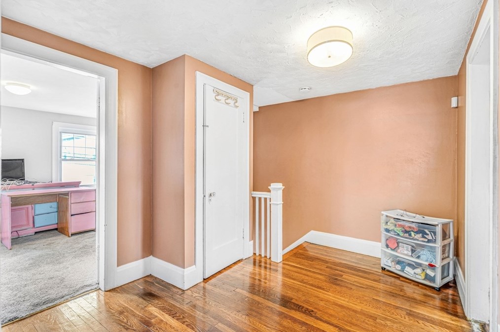 16 Howard St, Lynn MA  01902-3008 exterior