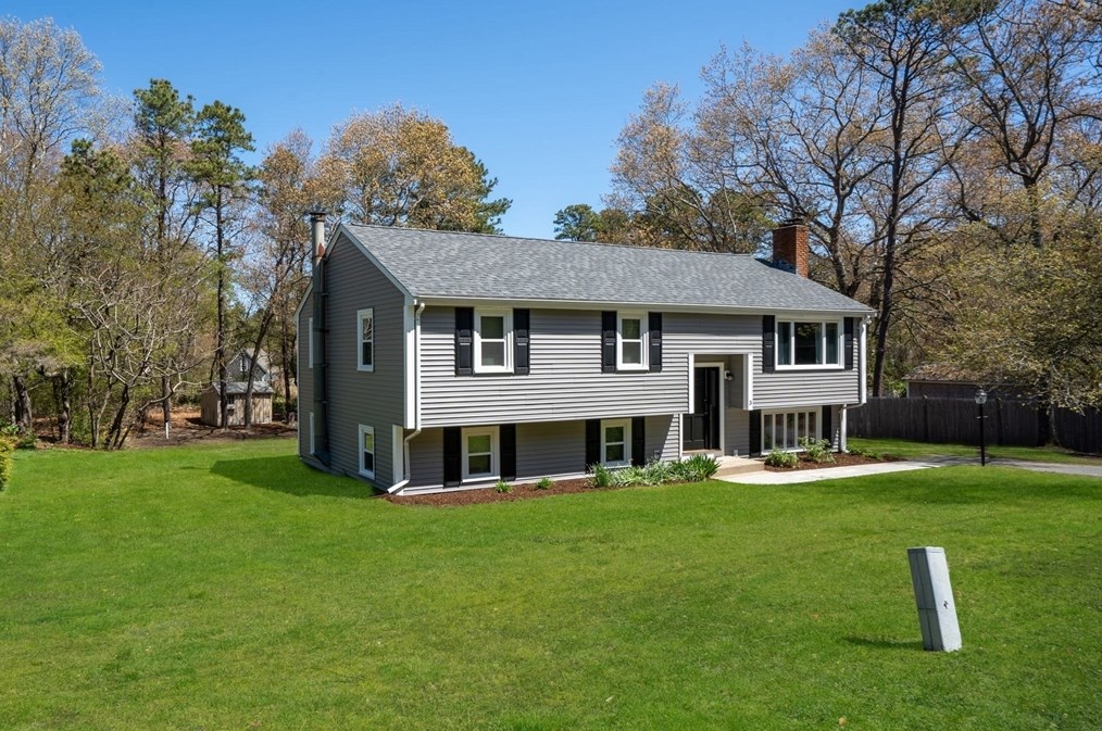 3 Hill Rd, Plymouth MA  02360-4628 exterior