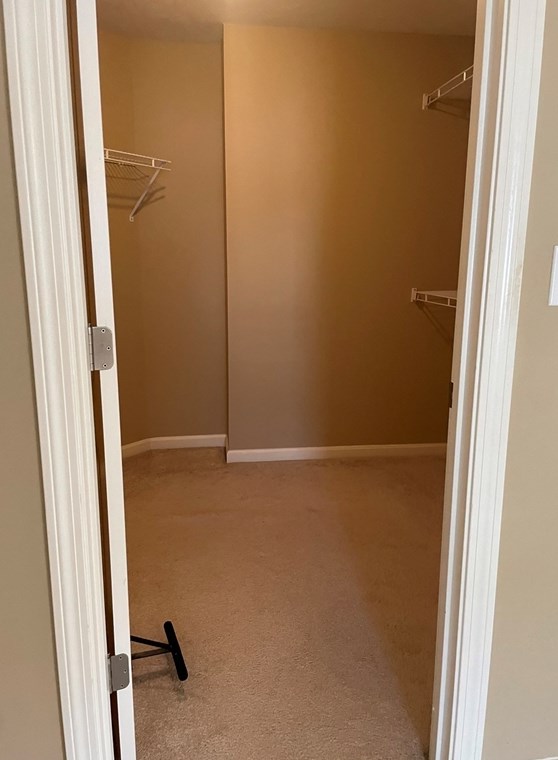 27 Meeting House Ln, Southborough MA 01772-1527 exterior