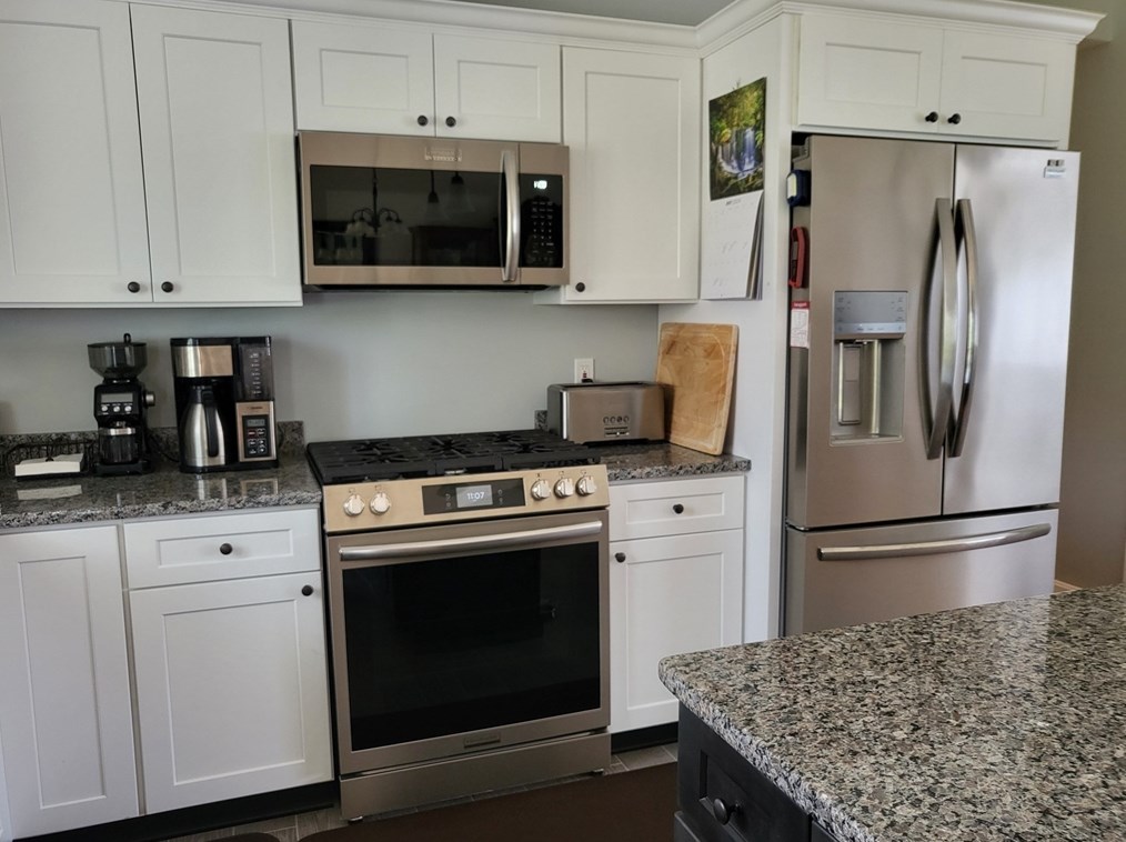 174 Emmett St, Fall River MA 02721 exterior