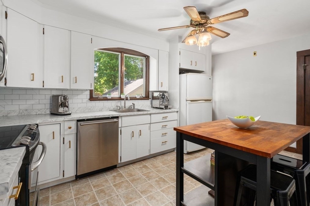 70 Vernon St, Newton MA 02458-2046 exterior