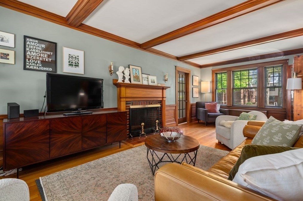 70 Vernon St, Newton MA 02458-2046 exterior