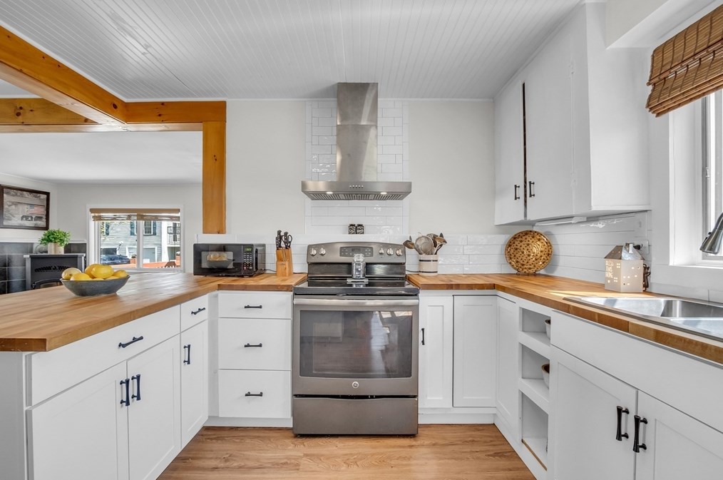 51 Goodale St, Haverhill MA 01830-4209 exterior