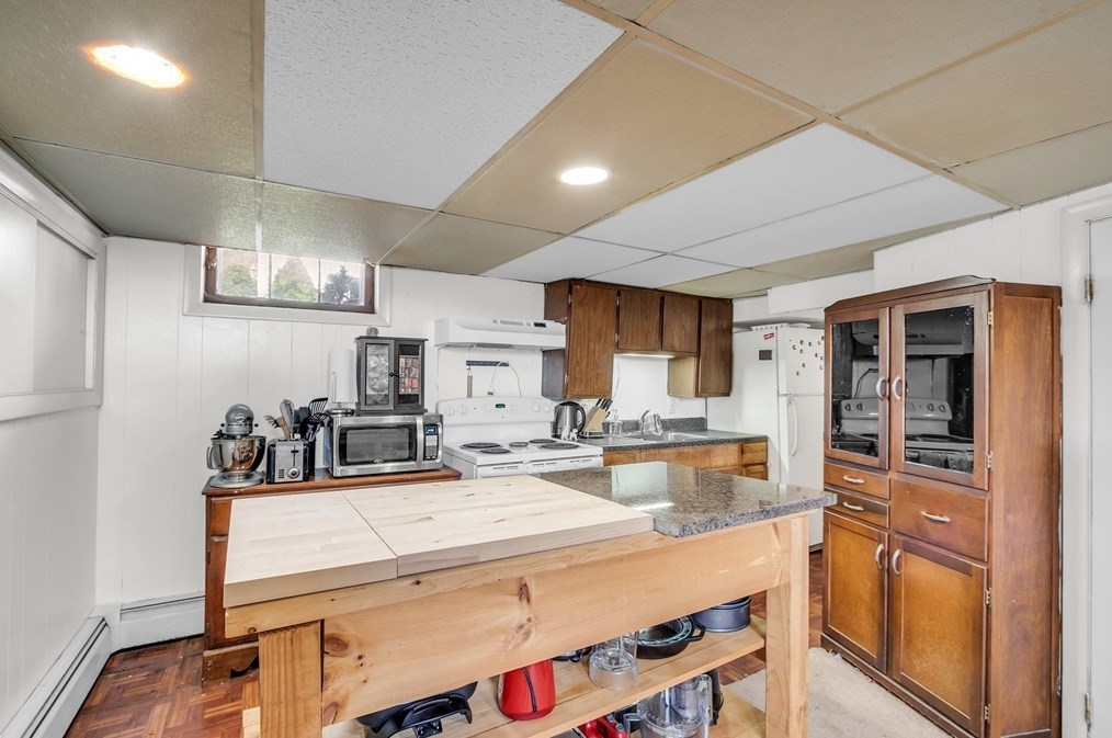 51 Goodale St, Haverhill MA 01830-4209 exterior