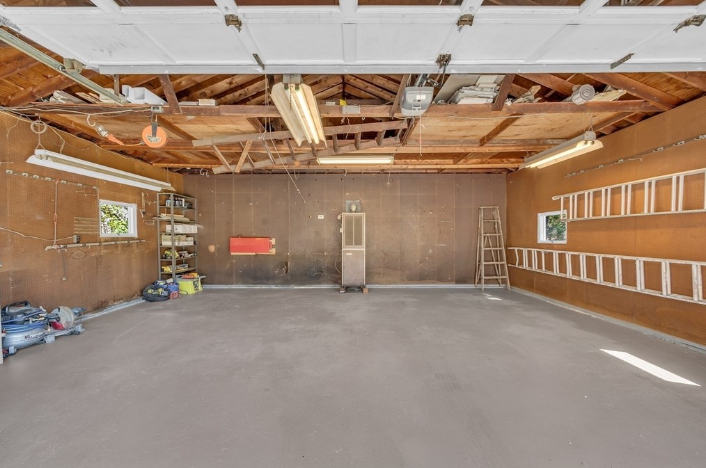 51 Goodale St, Haverhill MA 01830-4209 exterior