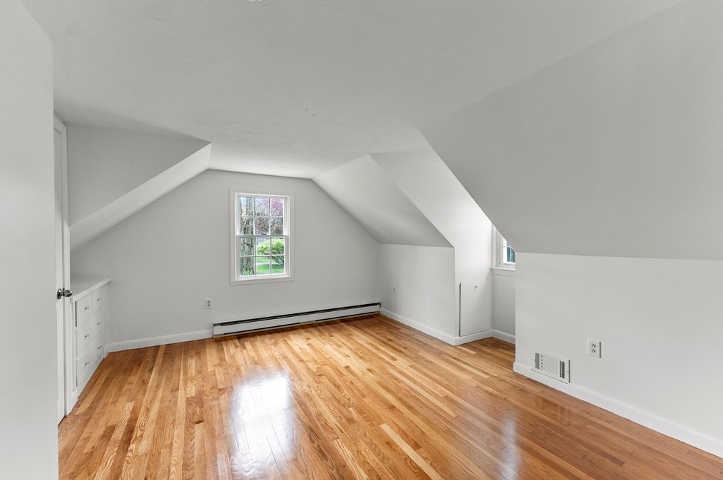 163 Lakeside Dr, East Bridgewater MA 02324-1019 exterior