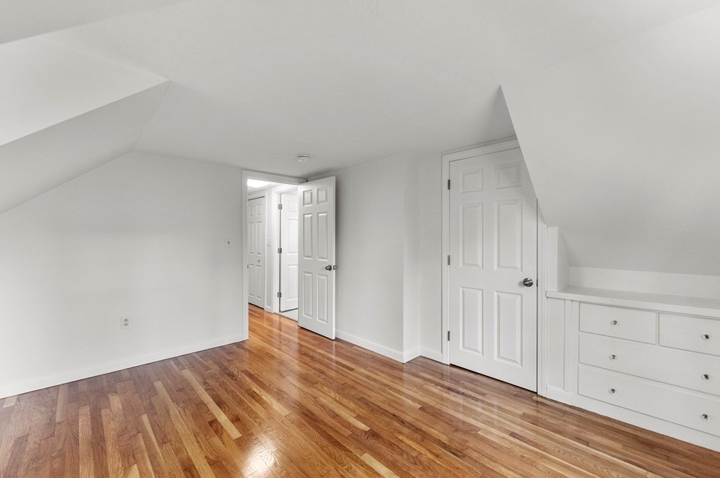 163 Lakeside Dr, East Bridgewater MA 02324-1019 exterior