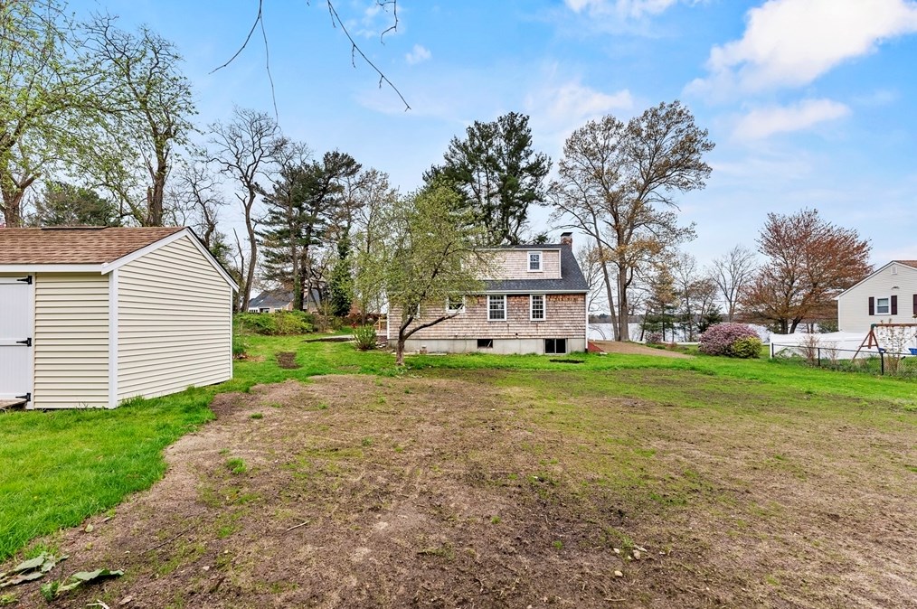 163 Lakeside Dr, East Bridgewater MA 02324-1019 exterior