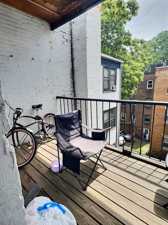 397 Harvard St, Brookline MA  02446-2926 exterior