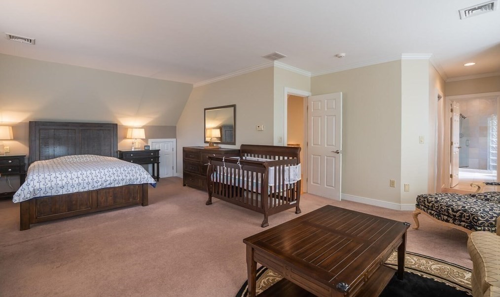 51 Hop Brk Rd, Amherst MA 01002-2771 exterior