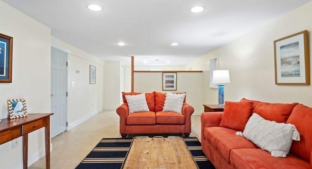 78 Southern Blvd, Newbury MA 01951-2121 exterior