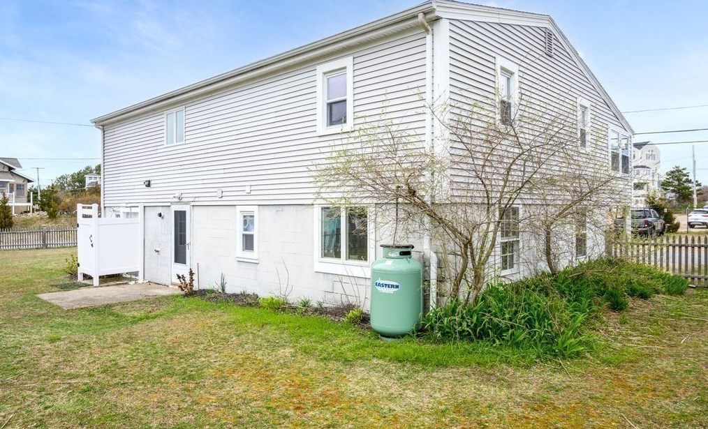 78 Southern Blvd, Newbury MA 01951-2121 exterior