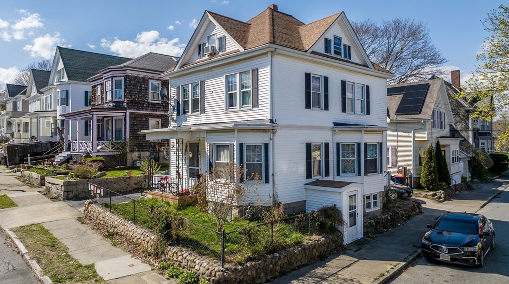 43 Willis St, New Bedford MA  02740-6751 exterior