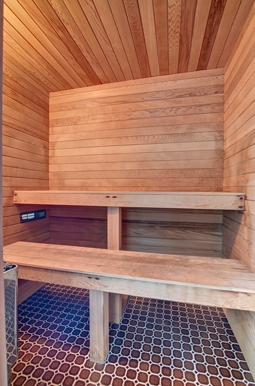 72 Elm Ave, Quincy MA  02170-2940 exterior